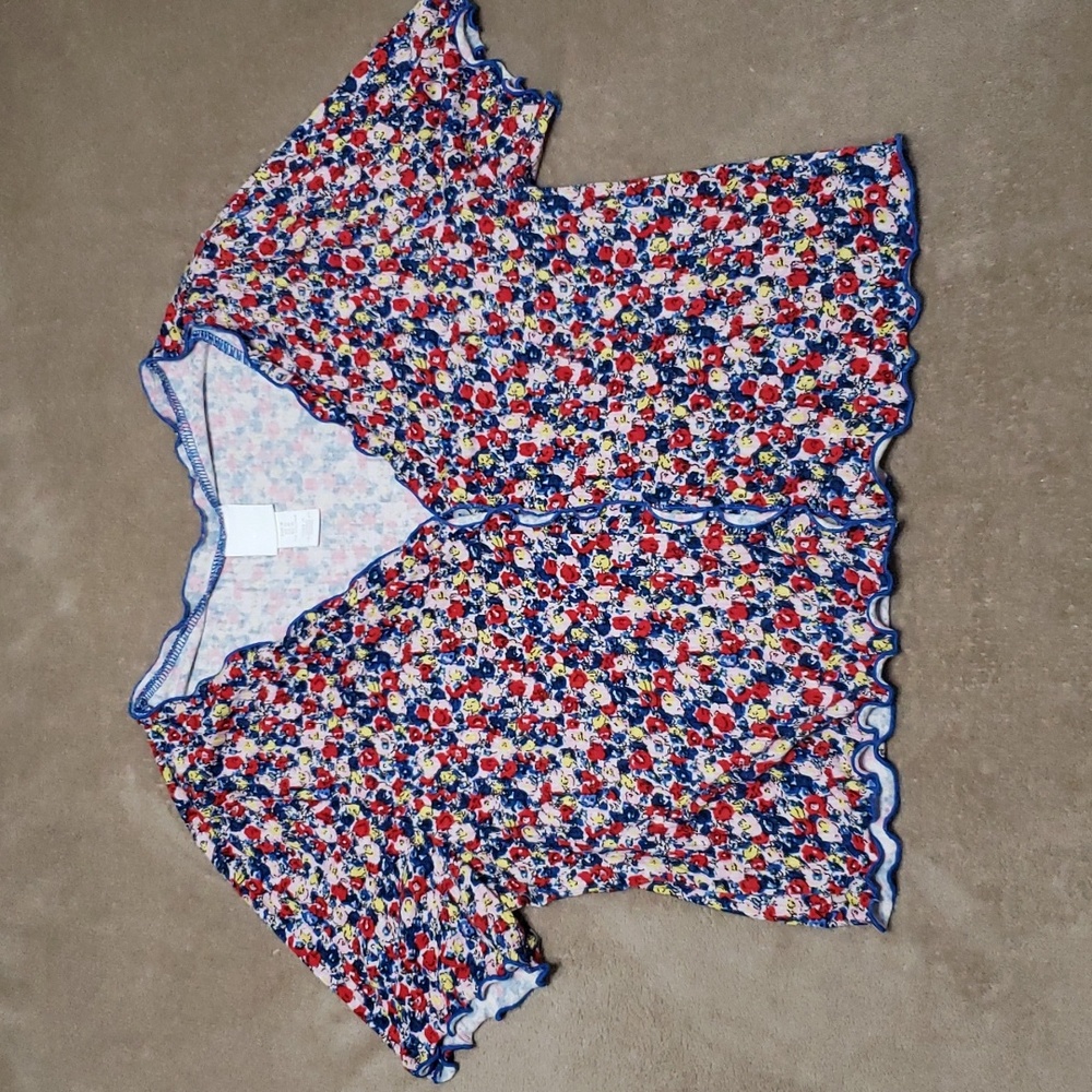 H&M Lettuce Trim Top